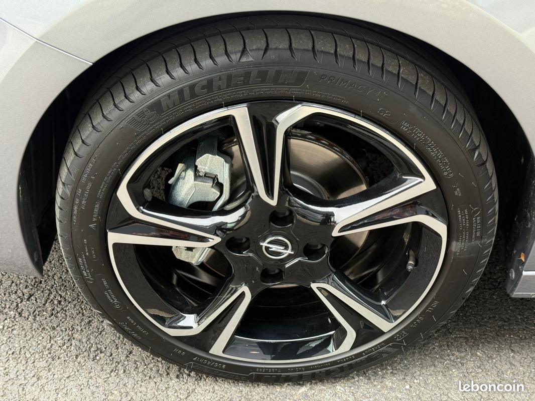 Opel Corsa 1.2 Turbo 100 ch BVM6 GS (image 30)