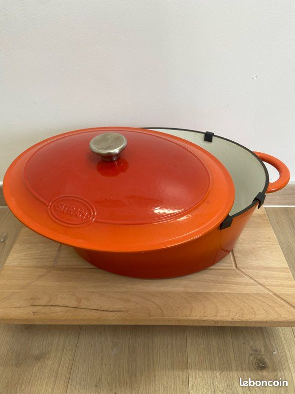 Terrains Traiteur Baleine à fanons cocotte en fonte sitram 6 5l couche tondre ci