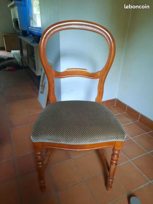 Chaise ancienne (image 1)
