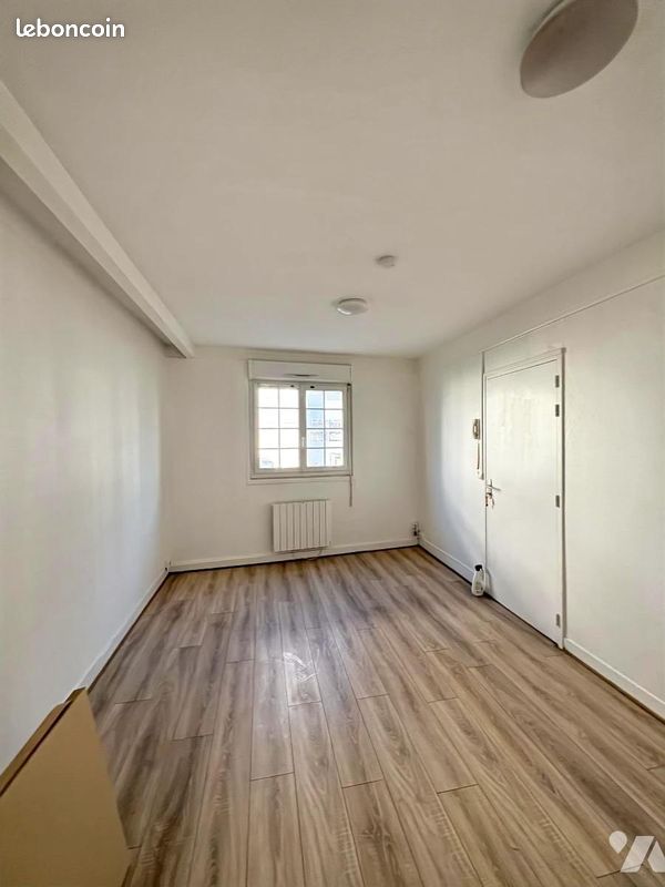 Appartement 18 m² · à Lisieux · 18 m² · 270 €/mois