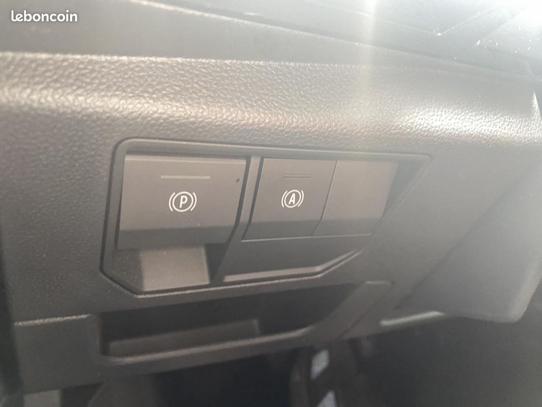 RENAULT AUSTRAL 1.2 E-Tech Hybride - 200 - BVA multi-modes 2023 Techno (image 34)