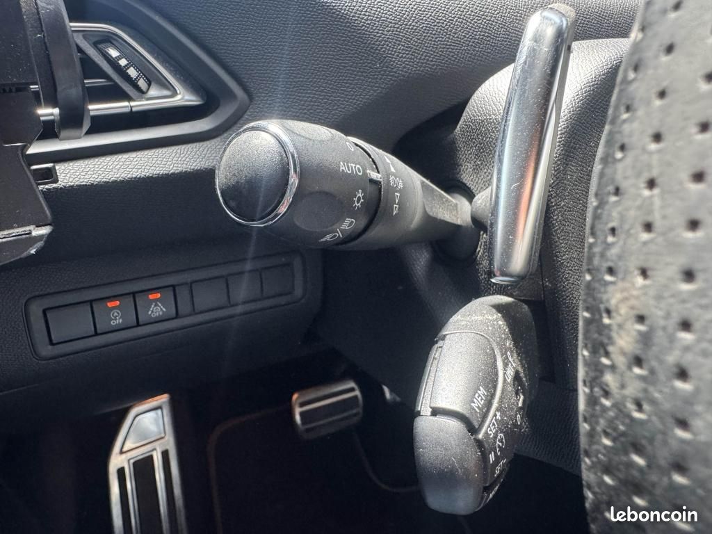 PEUGEOT 308 1.5 BlueHDi - 130-BREAK GT Line - Sieges Chauffants - Carplay (image 18)