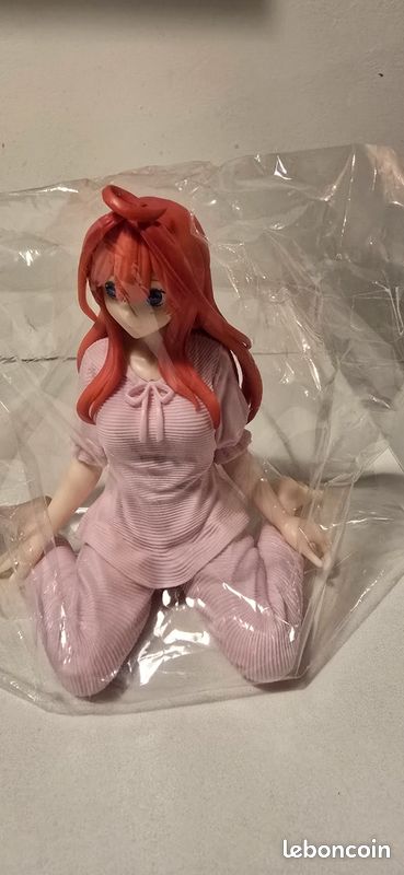 Figurine Waifu (image 3)