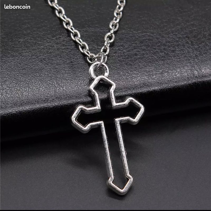 Collier solitaire or blanc 375‰ et diamant 0,10 ct SO OR