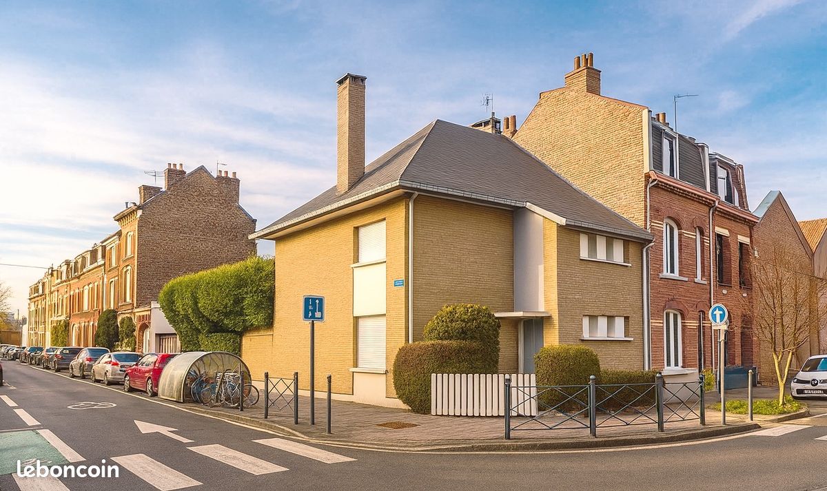 Maison 5 pièces 150 m² · à Lille · 150 m² · 329 000 €