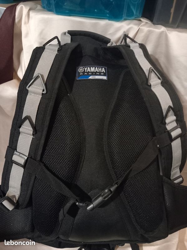 Sac à Dos Moto Aérodynamique Yamaha - Couleur Noir/bleu, Toile Canvas, Fabriqué En Inde, Neuf