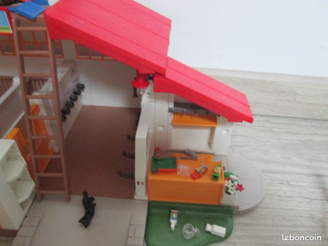 Playmobil Centre Équestre - Femme Responsable Du Centre 4190 - Occasion - Pièce Détachée