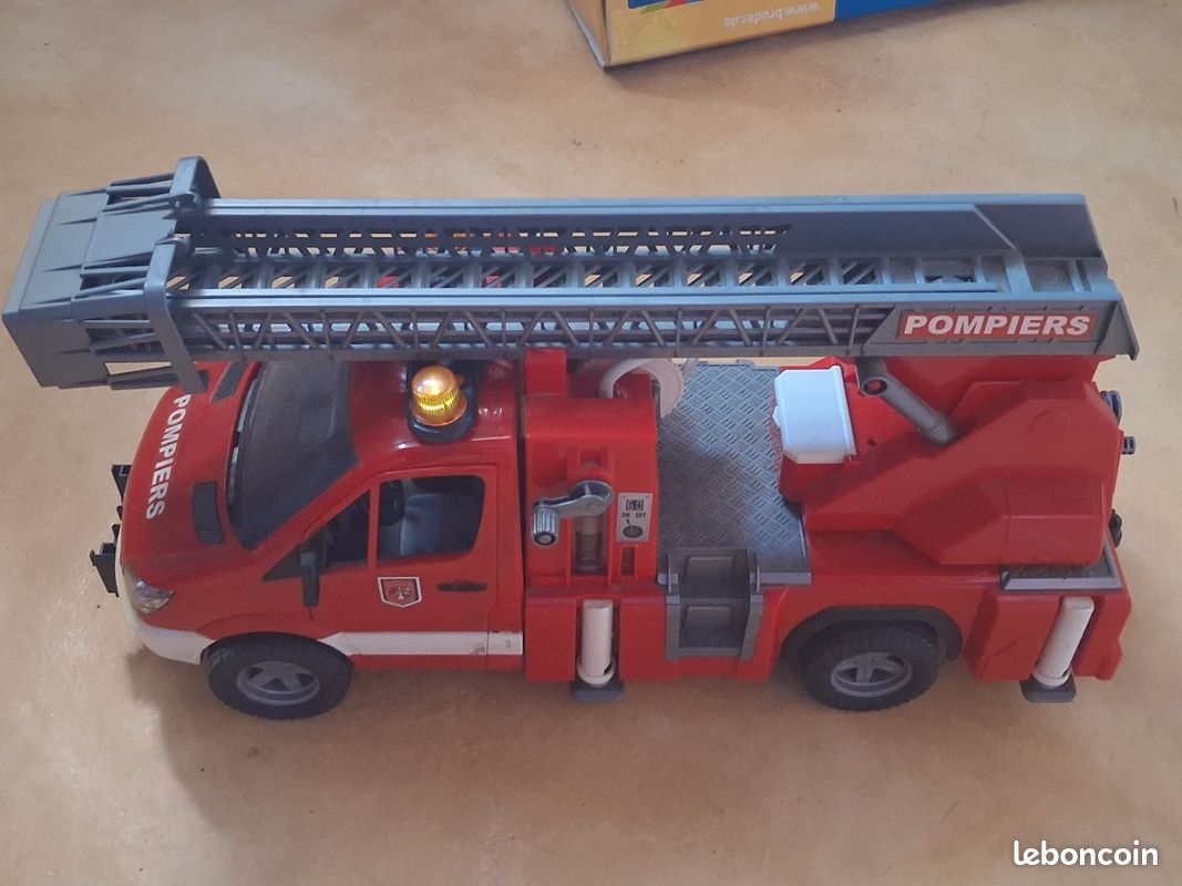 Camion échelle de pompiers (image 5)