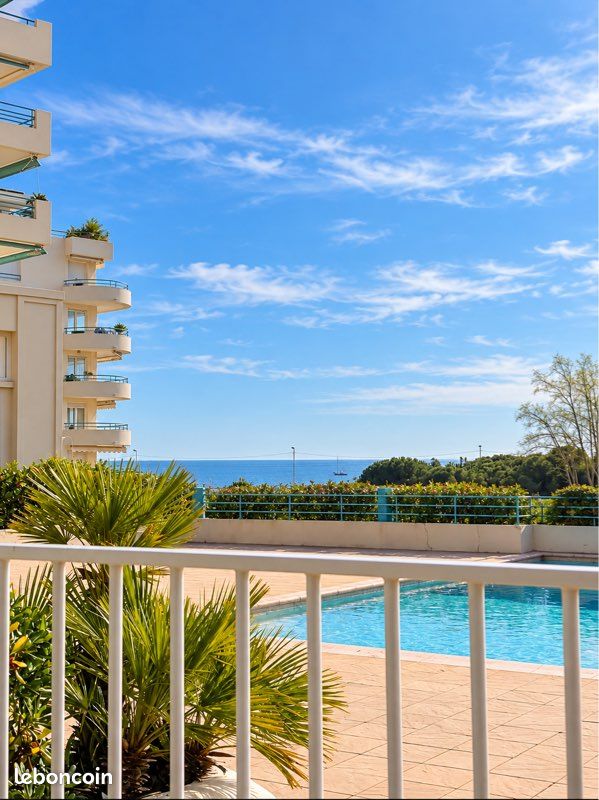 Appartement 2 pièces 25 m² · à Antibes · 25 m² · 195 000 €
