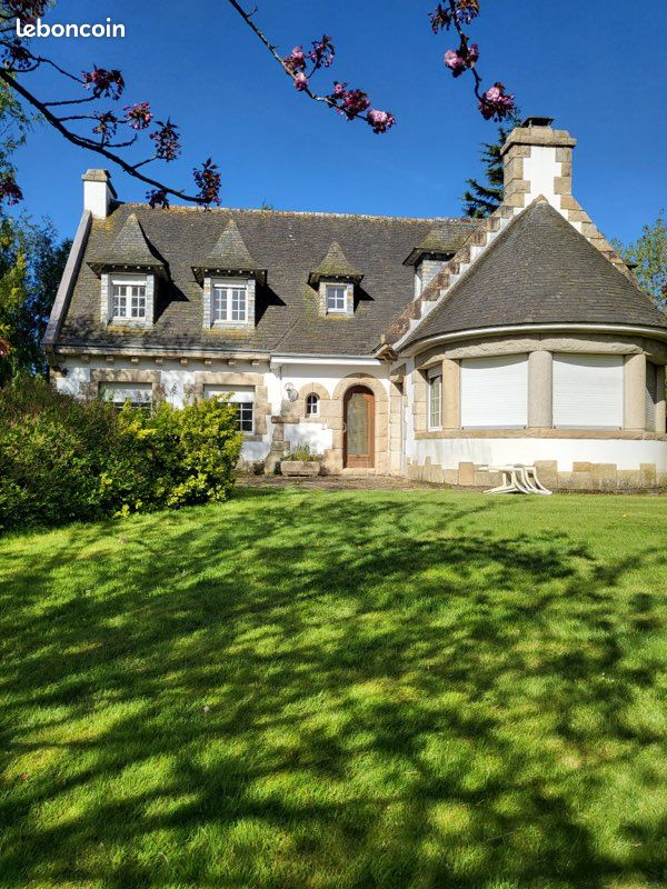 Maison 7 pièces 200 m² · à Ploumagoar · 200 m² · 290 000 €