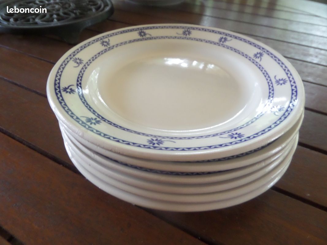 Lot 4 assiettes plates et 6 assiettes dessert (image 3)