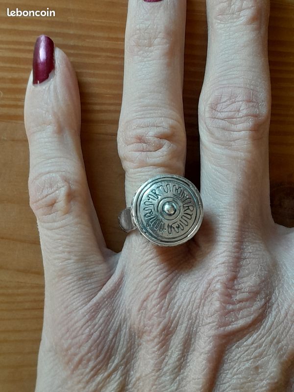 Magnifique bague Jalan argent Montres Bijoux