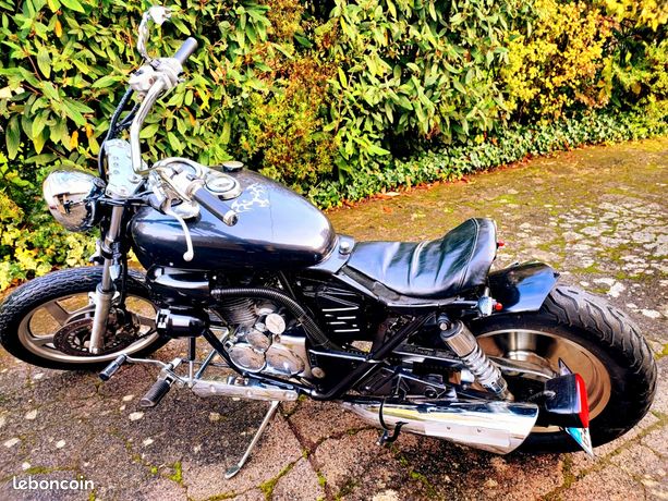 Dealin VT style bobber Motos