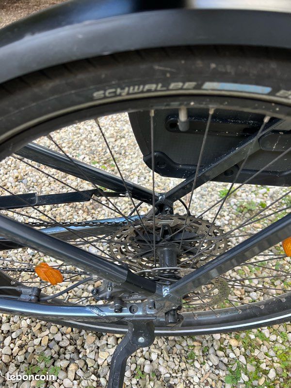 Vélo CUBE électrique excellent état, moteur Bosh, batterie Bosh Powertub 625 kw (environ 90 km d'autonomie) (image 13)