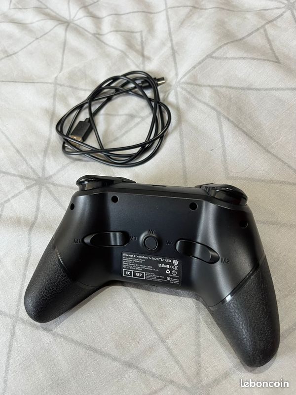 Nintendo Switch Oled + jeu & accéssoires (image 15)