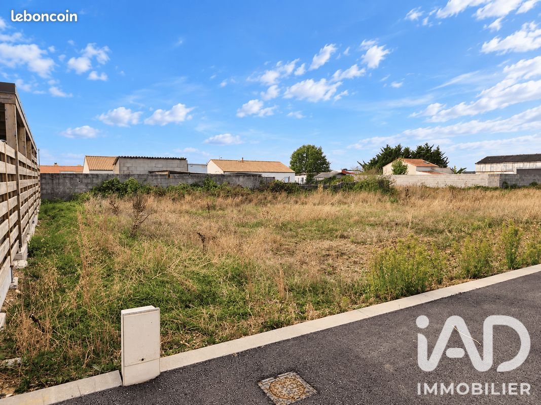 Terrain 482 m² · à Longeville-sur-Mer · 482 m² · 99 000 €