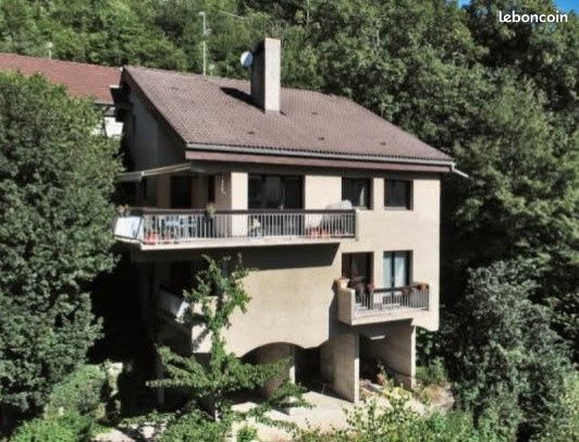 Maison 4 pièces 122 m² · à Saint-Claude · 122 m² · 165 000 €