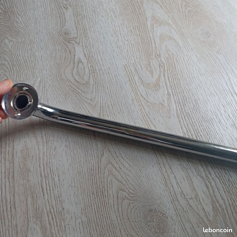 Porte serviette Inox Grand 83cm (image 10)