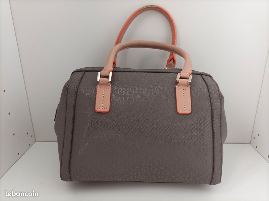 Sac à main marron GUESS (image 8)