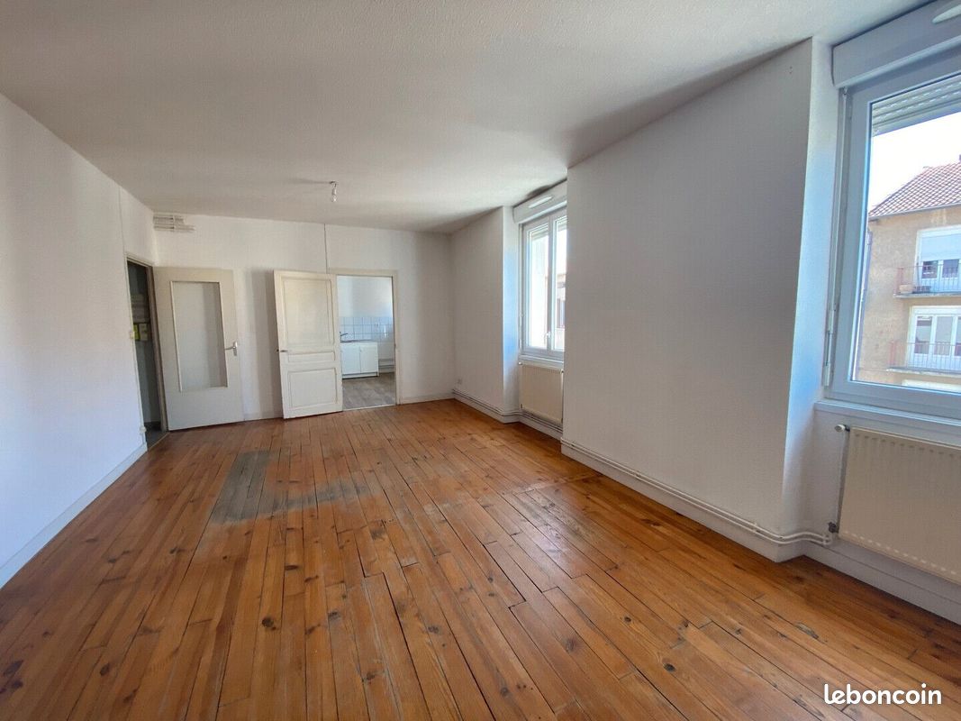 Appartement 3 pièces 85 m² · à Pouilly-sous-Charlieu · 85 m² · 567 €