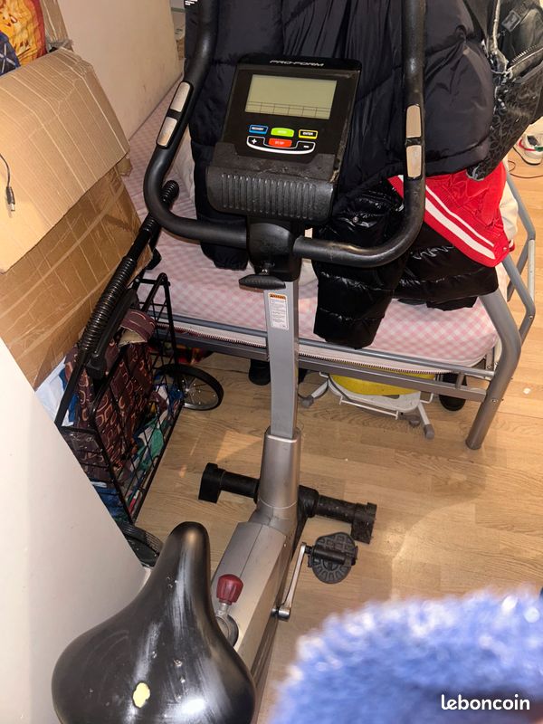 Vélo gymnastique appartement pour sportif (image 4)