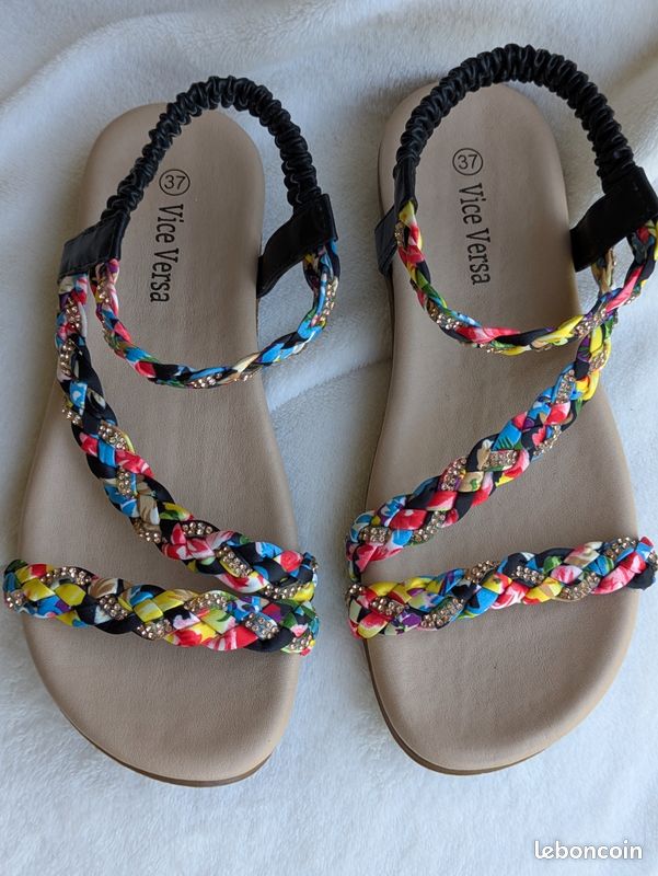 Sandales Vice neuves Versa ChaussExpo noires multicolores dorés 36