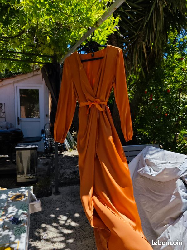 Robe soirée terracotta effet satiné (image 2)