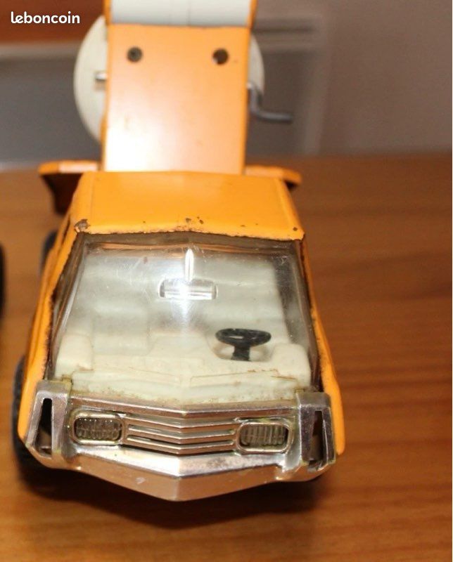 Lot De 6 Camions Jouets Tonka Vintage (1985) + Cadeaux - Remorques, Benne, Toupie - Occasion BE