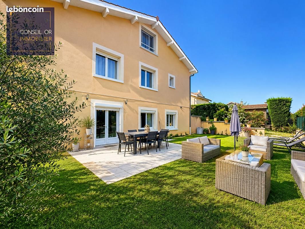 Maison 6 pièces 192 m² · à Vourles · 192 m² · 560 000 €