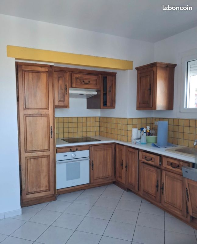 Appartement 4 pièces 90 m² · à Laragne-Montéglin · 90 m² · 720 €