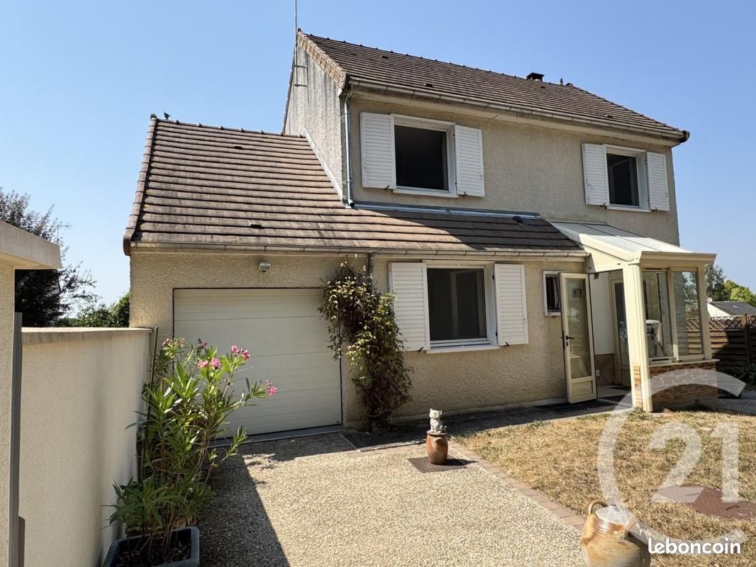 Maison 6 pièces 115 m² · à Saint-Amand-en-Puisaye · 115 m² · 143 000 €