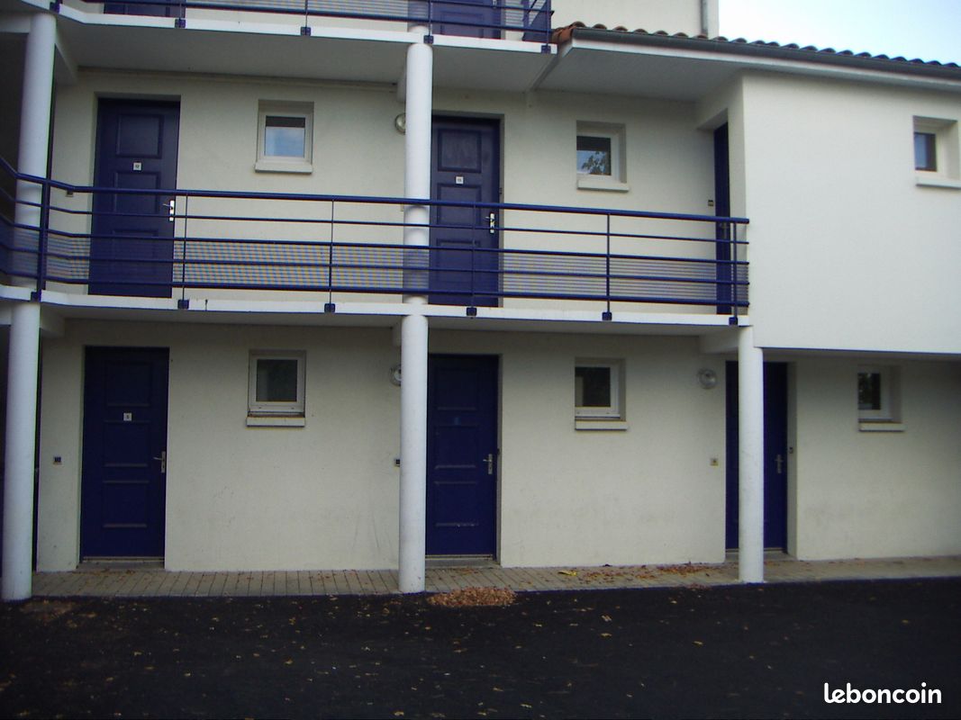 Appartement 1 pièce 25 m² · à Niort · 25 m² · 400 €