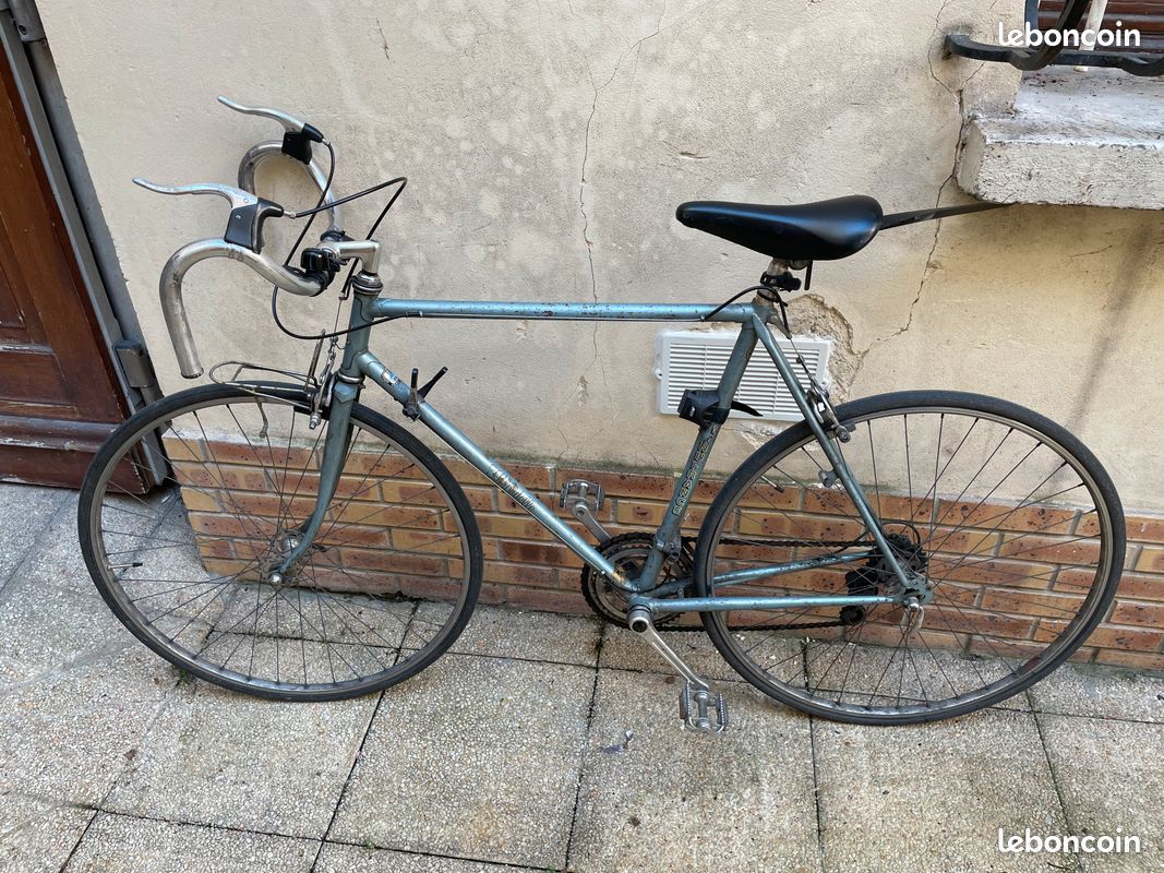 Selle De Vélo Vintage En Cuir Mansfield Style Hirondelle - Rétro Et Authentique - Pour Passionnés De Cyclisme