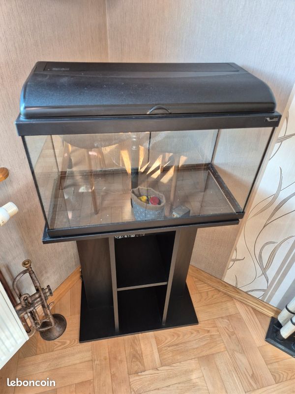 Aquarium + meuble (image 1)