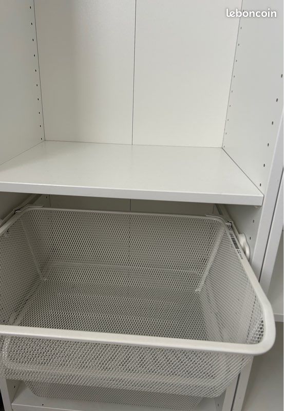 Armoir PAX (image 1)
