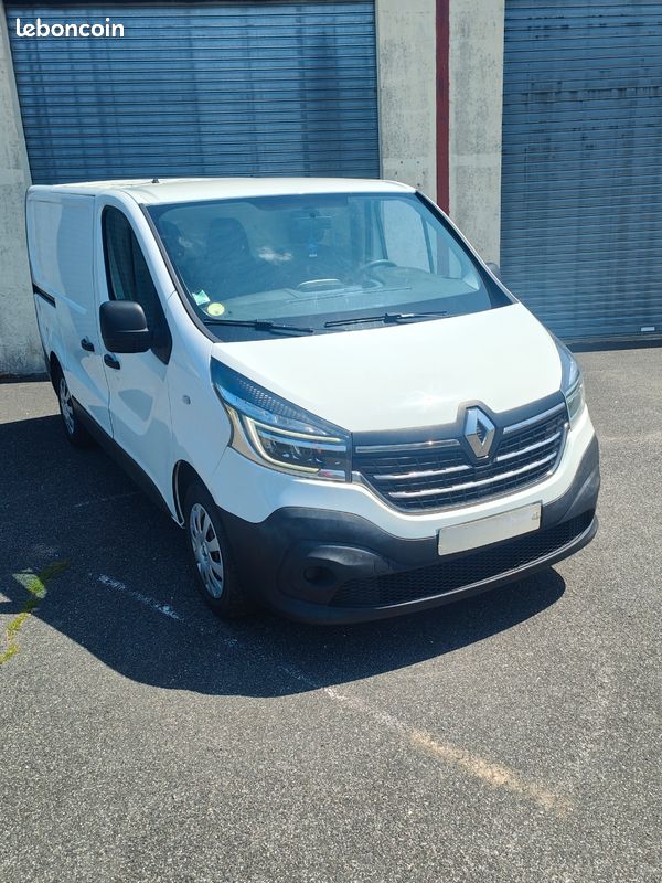 Renault trafic 3 2.0 dci 120 cv grand confort (image 1)