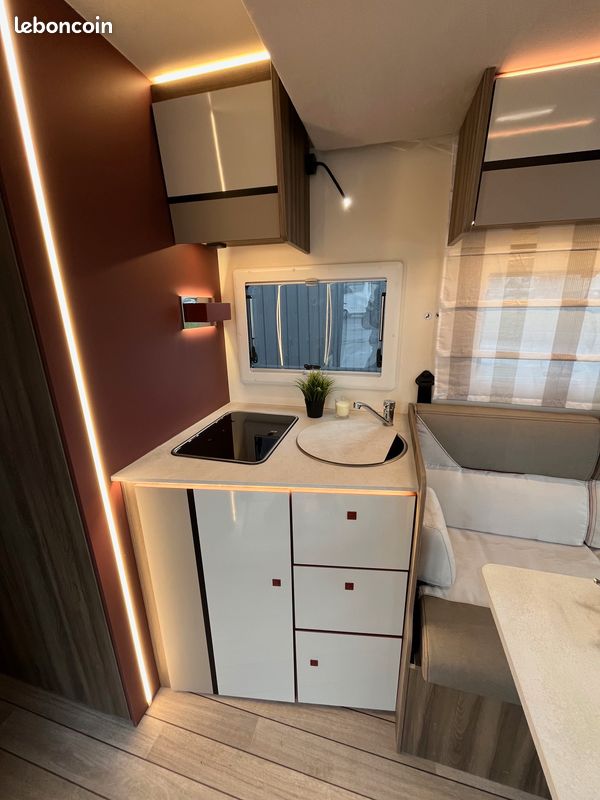 ROLLER TEAM Camping car profilé 267 tl Spring Edition lit central lit pavillon ci (image 8)