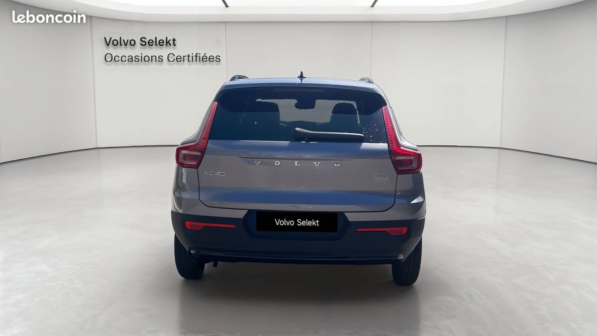 VOLVO XC40 B3 163 ch DCT7 Plus (image 19)