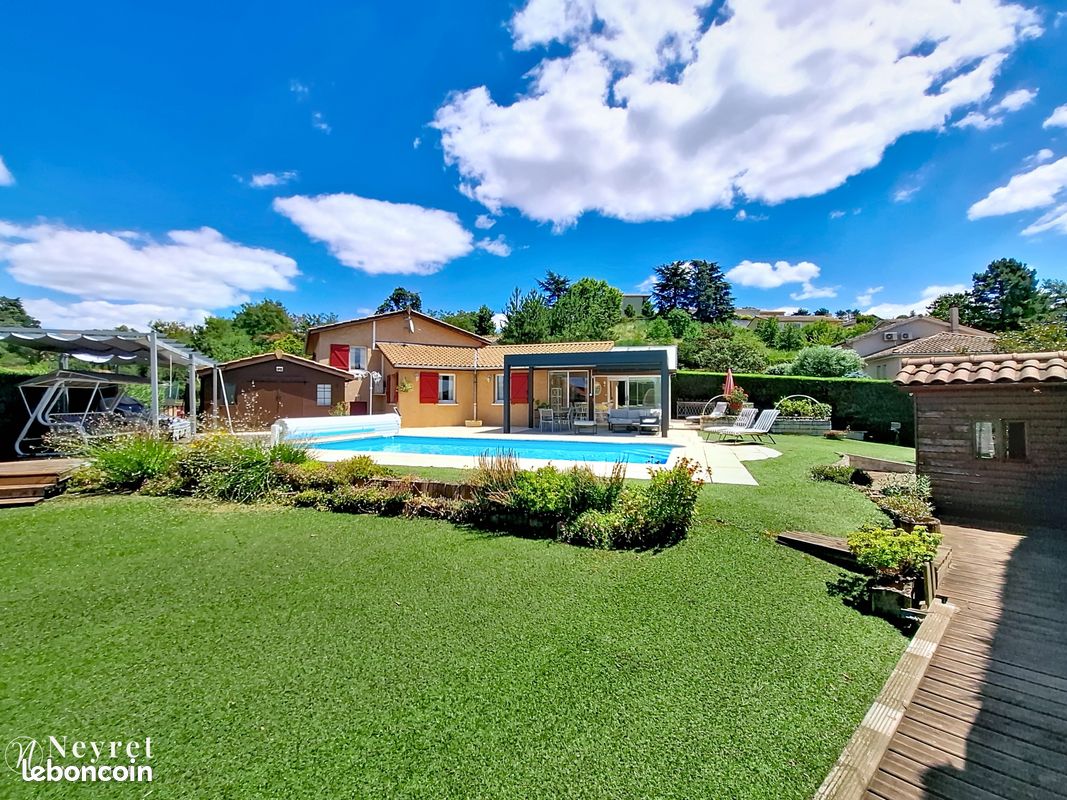 Maison 7 pièces 180 m² · à Vourles · 180 m² · 750 000 €