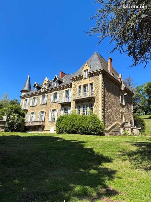 Maison 15 pièces 680 m² · à Marcilloles · 680 m² · 1 290 000 €