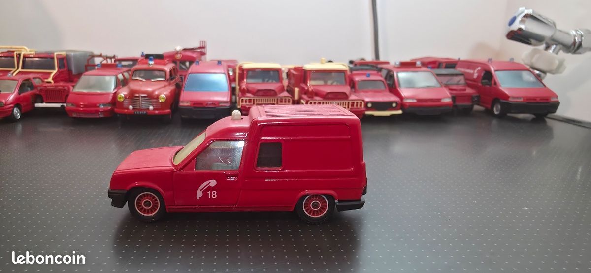 Renault - Express Pompiers - Modèle Presse - 1/43 - Autos Miniatures