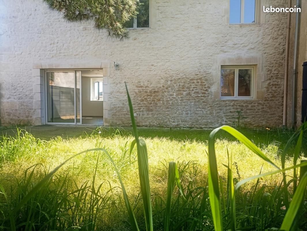 Maison 6 pièces 137 m² · à Saint-Sigismond-de-Clermont · 137 m² · 229 950 €