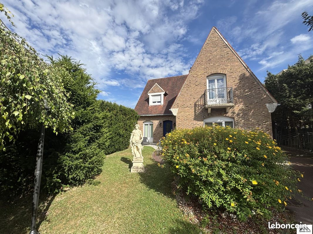 Maison 6 pièces 165 m² · à Bully-les-Mines · 165 m² · 249 000 €