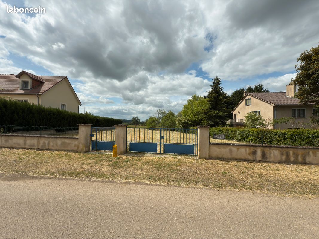 Terrain constructible - fleury · 249 000 €