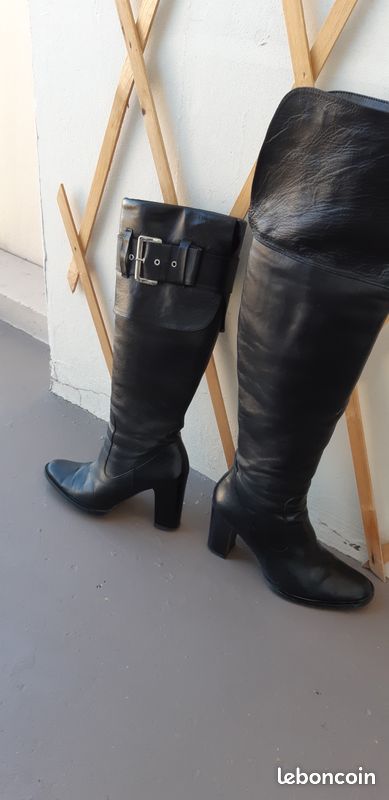 Cuissardes originales cuir noir Chaussures