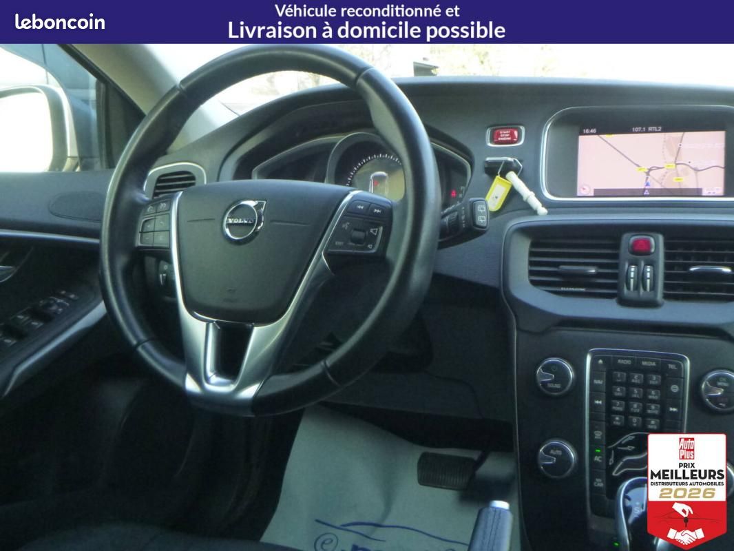 Volvo V40 D2 120 Geartronic 6 - Momentum (image 15)