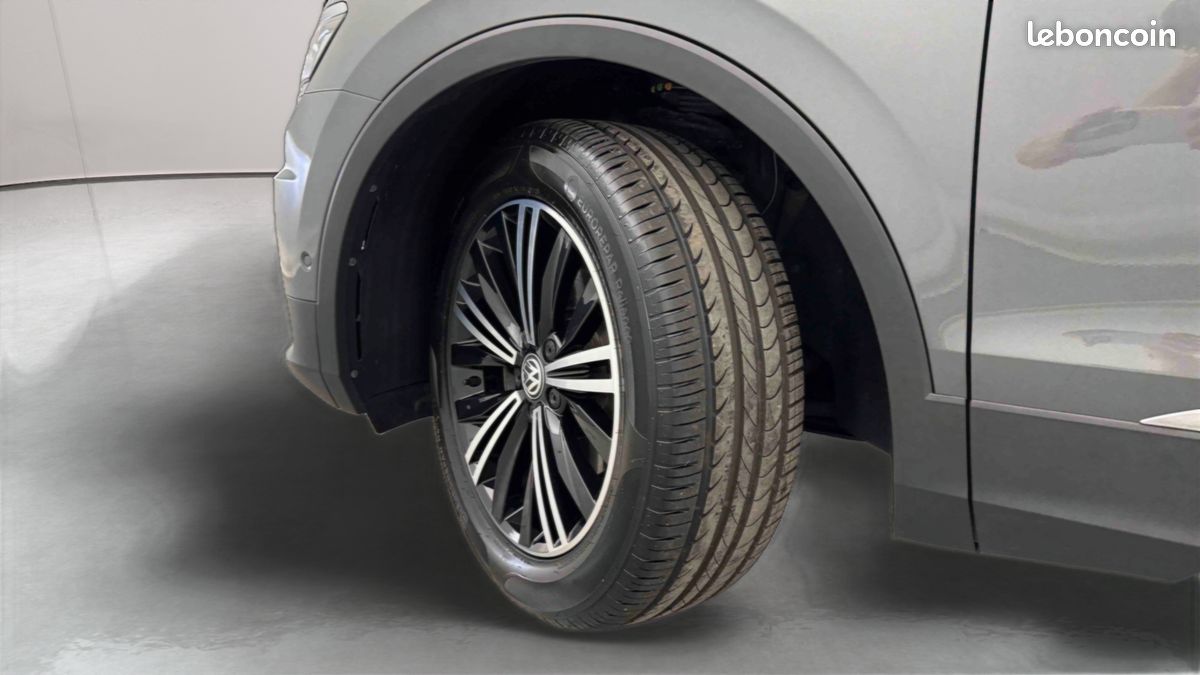 VOLKSWAGEN Tiguan 2.0 TDI 150 DSG7 Carat Exclusive (image 16)