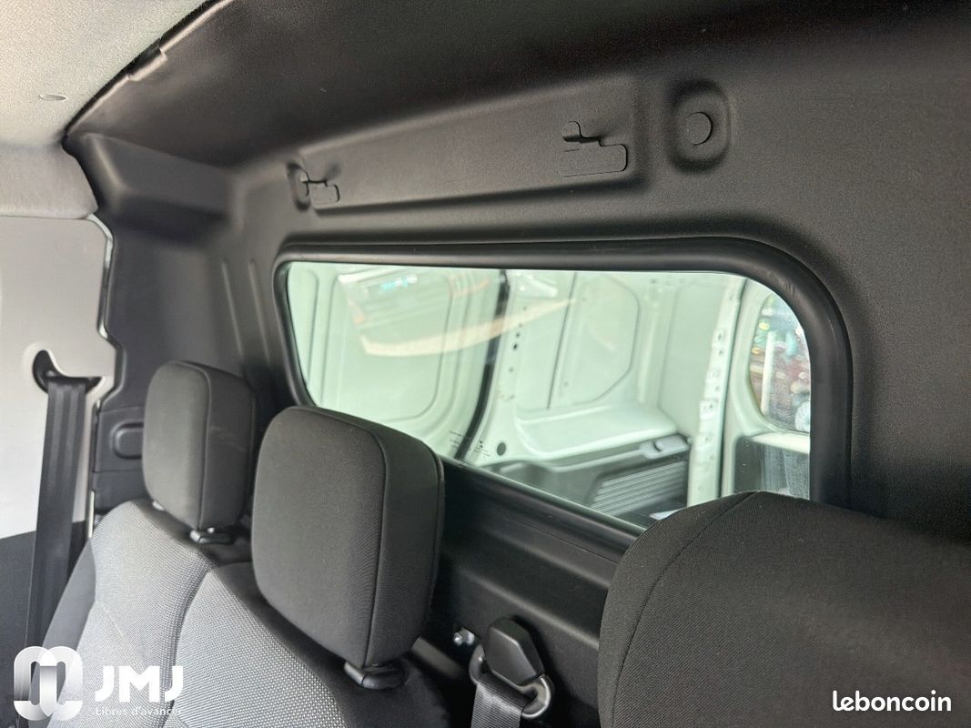 Citroen berlingo van m 1000 bluehdi 130 s&s eat8 worker (image 20)