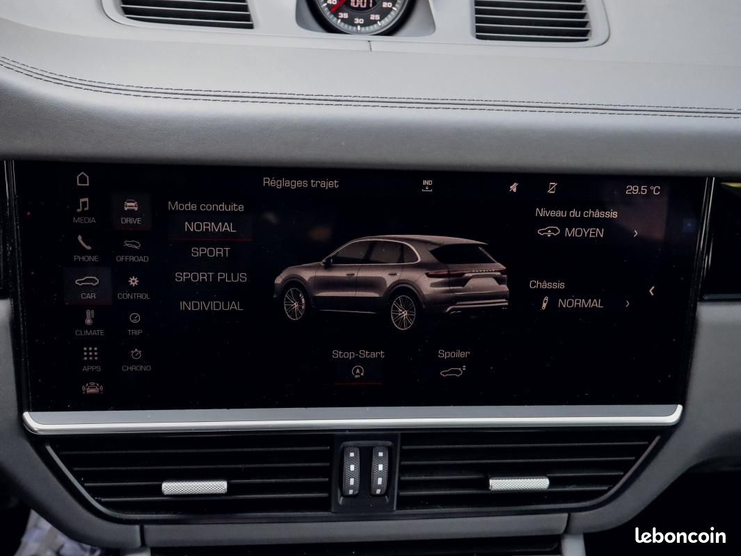 Porsche Cayenne 4.0 V8 550 ch S Tiptronic BVA Turbo (image 17)