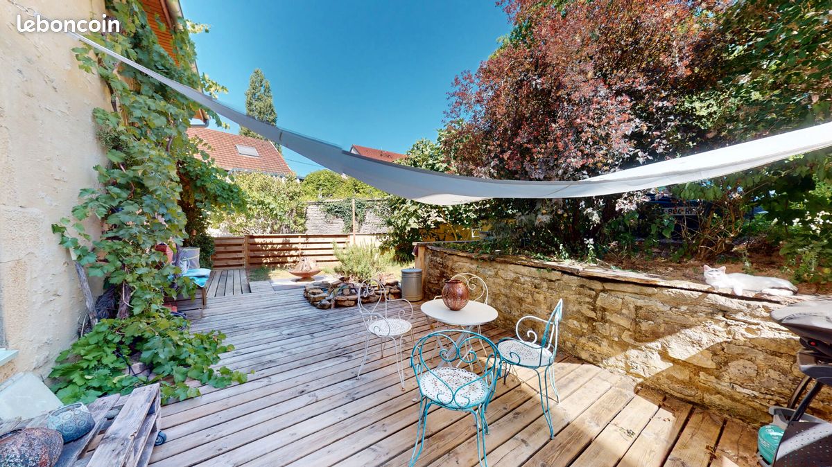 Appartement 4 pièces 134 m² · à École-Valentin · 134 m² · 259 900 €